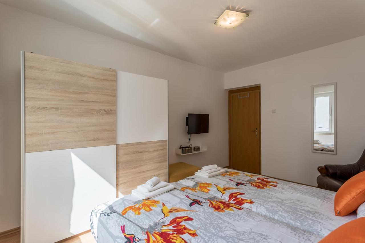 Garden Apartment Dina Split Exterior foto