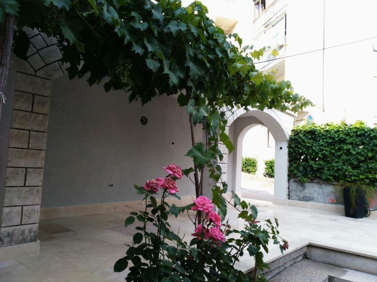 Garden Apartment Dina Split Exterior foto